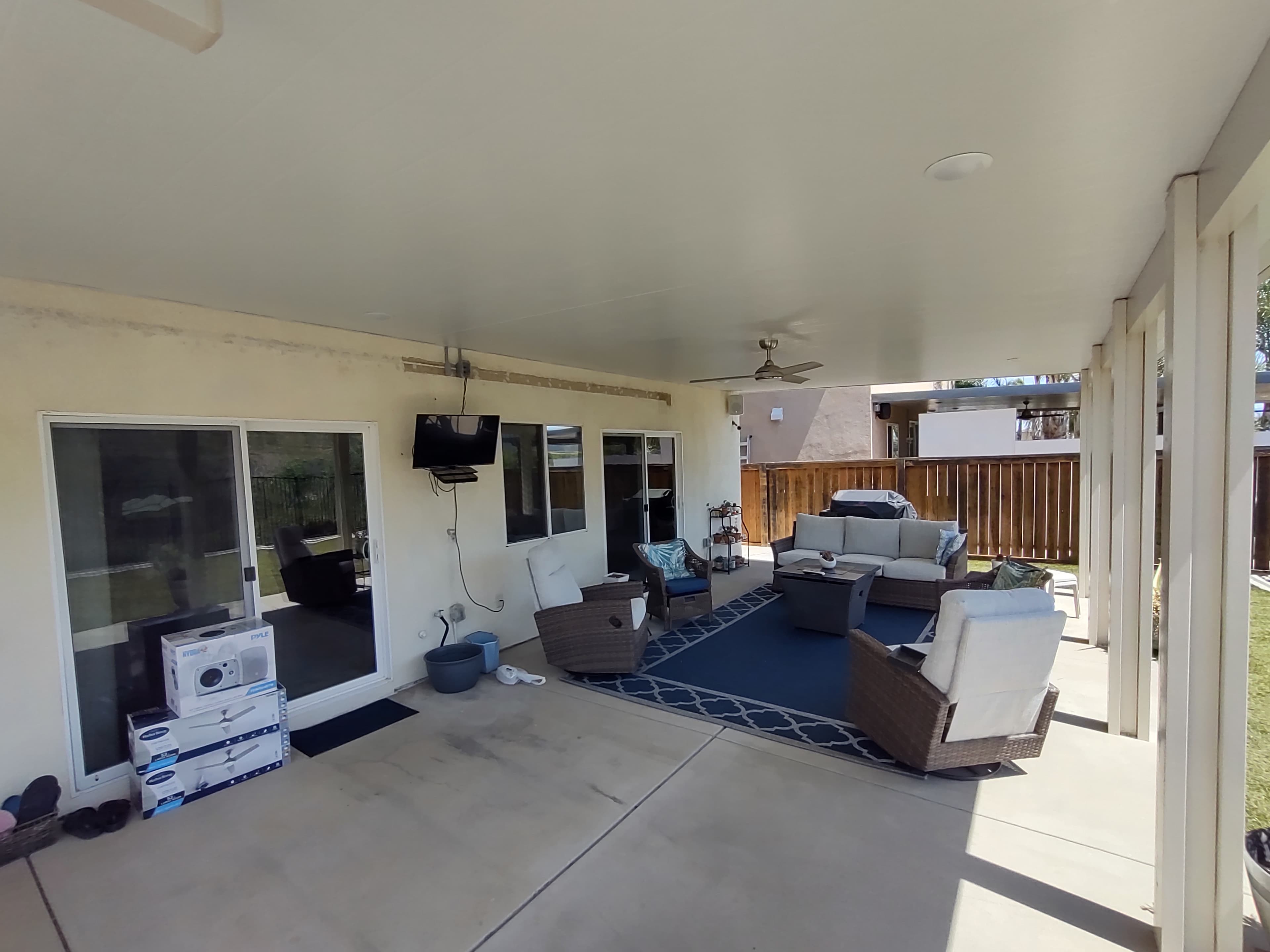 Custom aluminum patio cover with wood-grain finish
